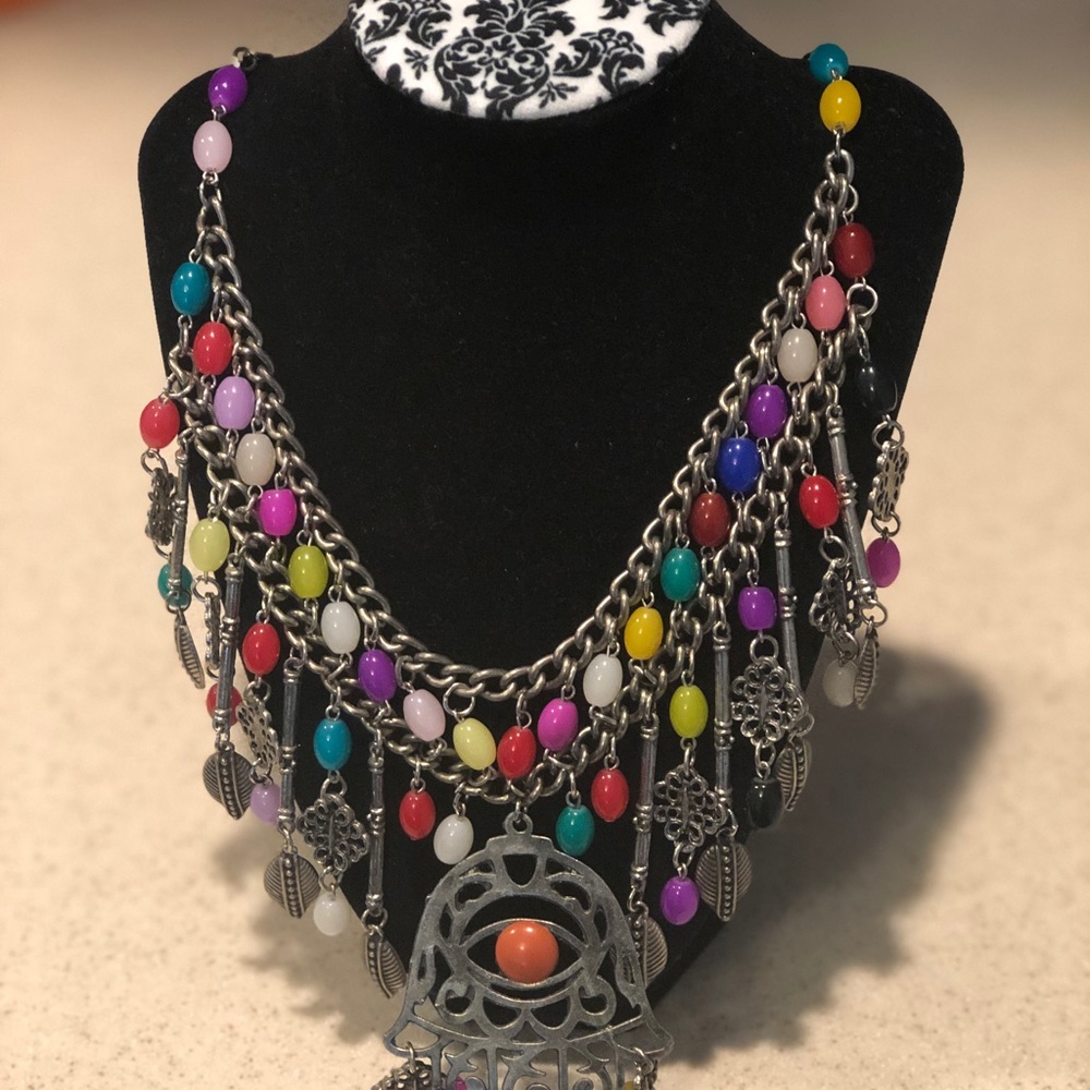 Statement necklace